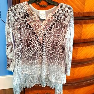 Flew de Lis, women's fashion top,